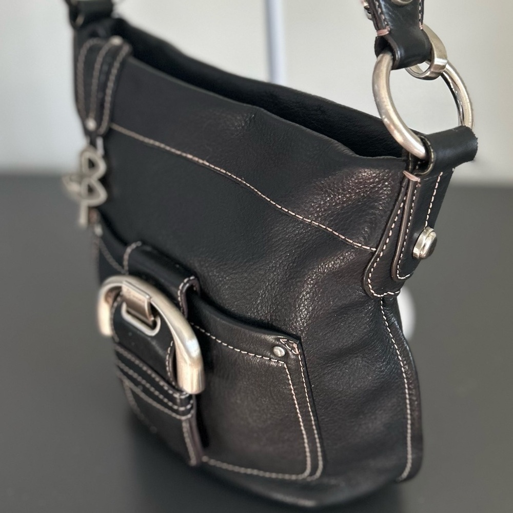 B. Makowsky Black Leather Shoulder Bag Buckle crossbody - Picture 7 of 14
